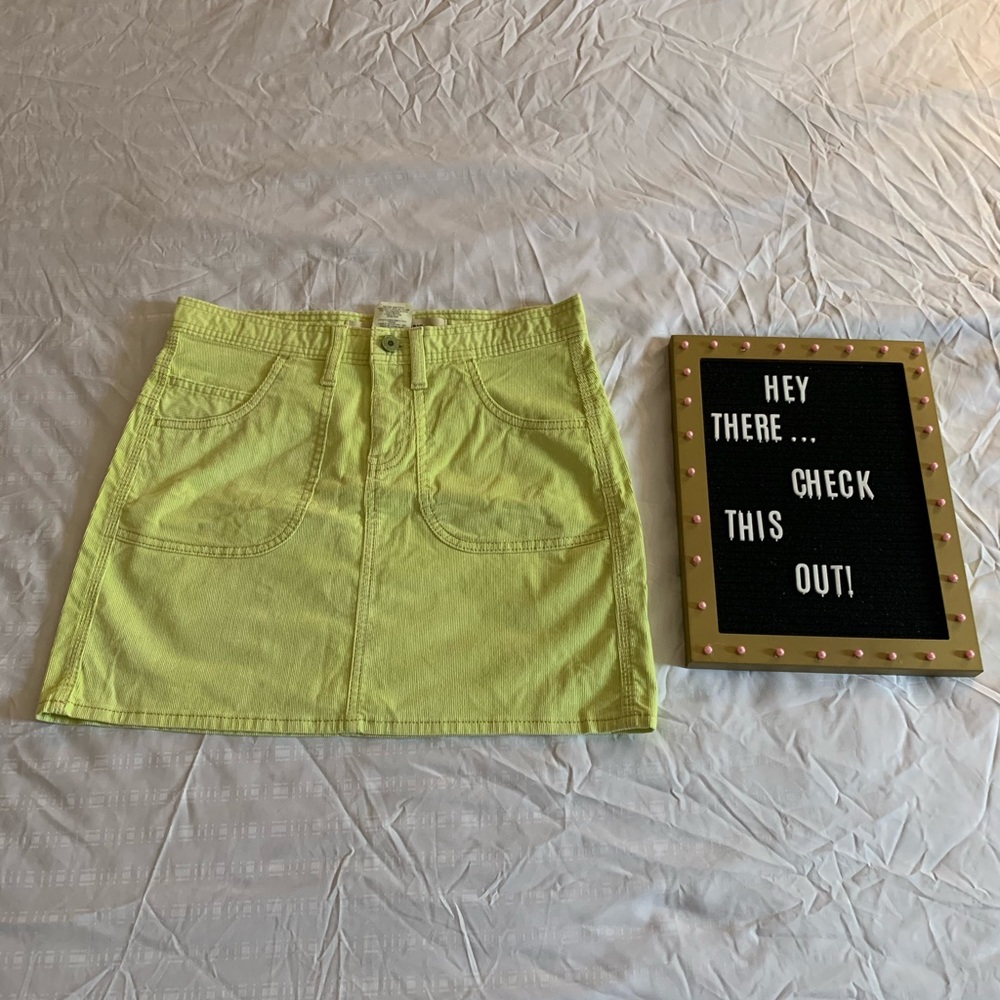 GAP Casual Bright Neon Yellow Green Cordur…